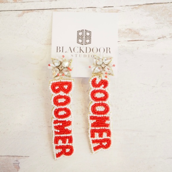 Beaded Boomer Sooner Earrings Oklahoma Game Day - Picture 1 of 3